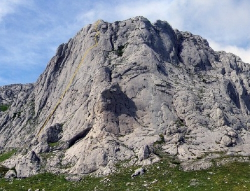 ESCALADA EN EL VALLE DE ARBÁS